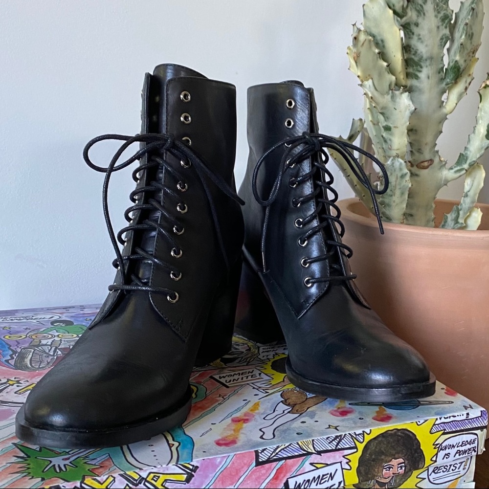 JEFFREY CAMPBELL - Blk Knowles Lace Up Bootie